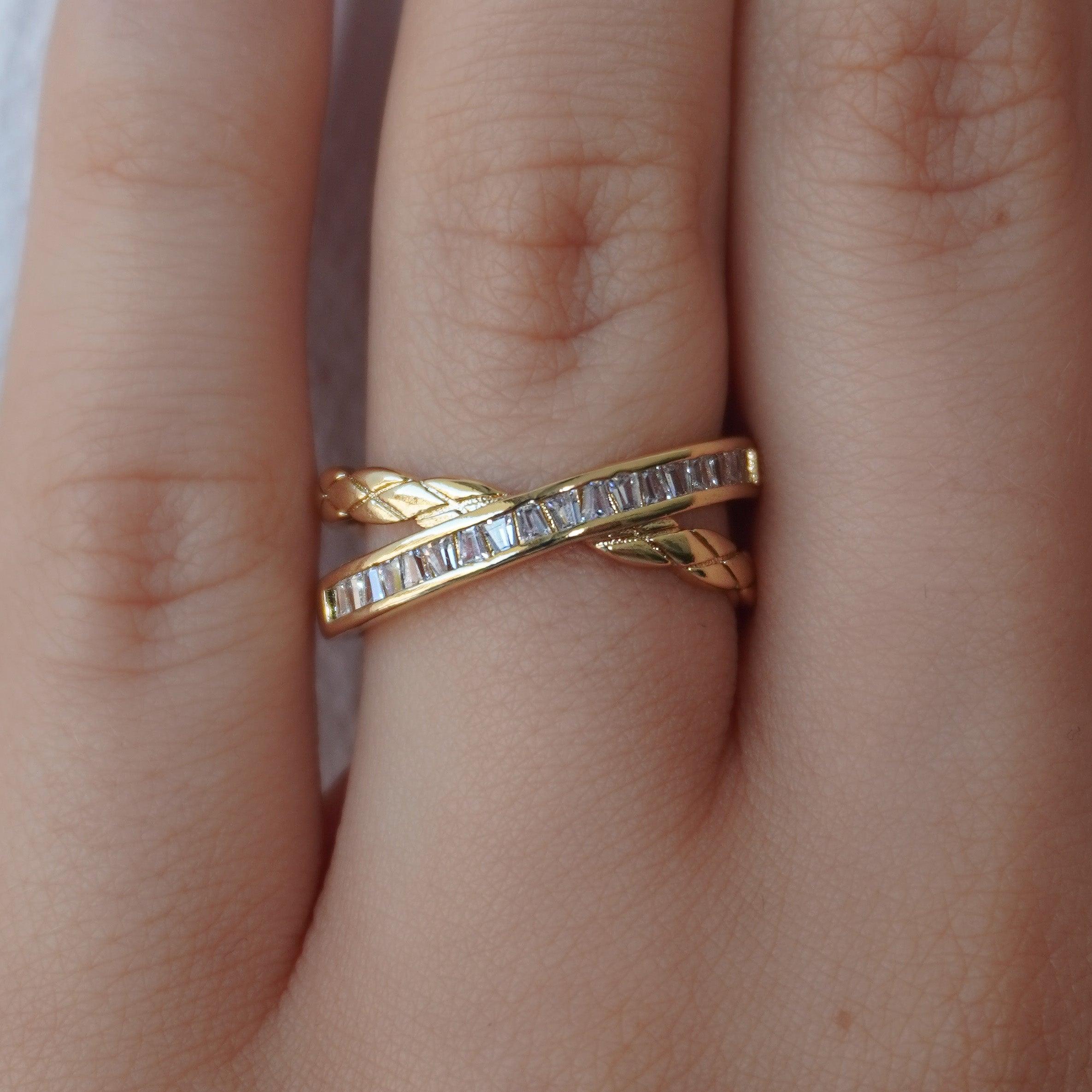 Crossed Paths Ring - RETAIL ONLY - EVRYJEWELS